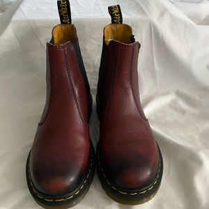 Dr. Martens Chelsea Boot Burgundy/Maroon